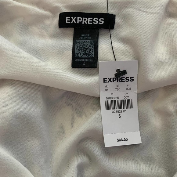 EXPRESS Black & White Floral Mini Dress - NWT - Picture 15 of 16